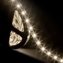 Strip LED 3528 60 LED/m bianco caldo 12v IP33 6W/m bobina 5m